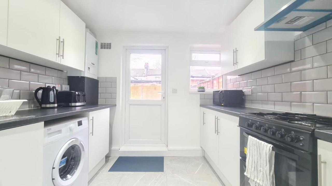 Cosy Single Room In Manor Park Λονδίνο Εξωτερικό φωτογραφία