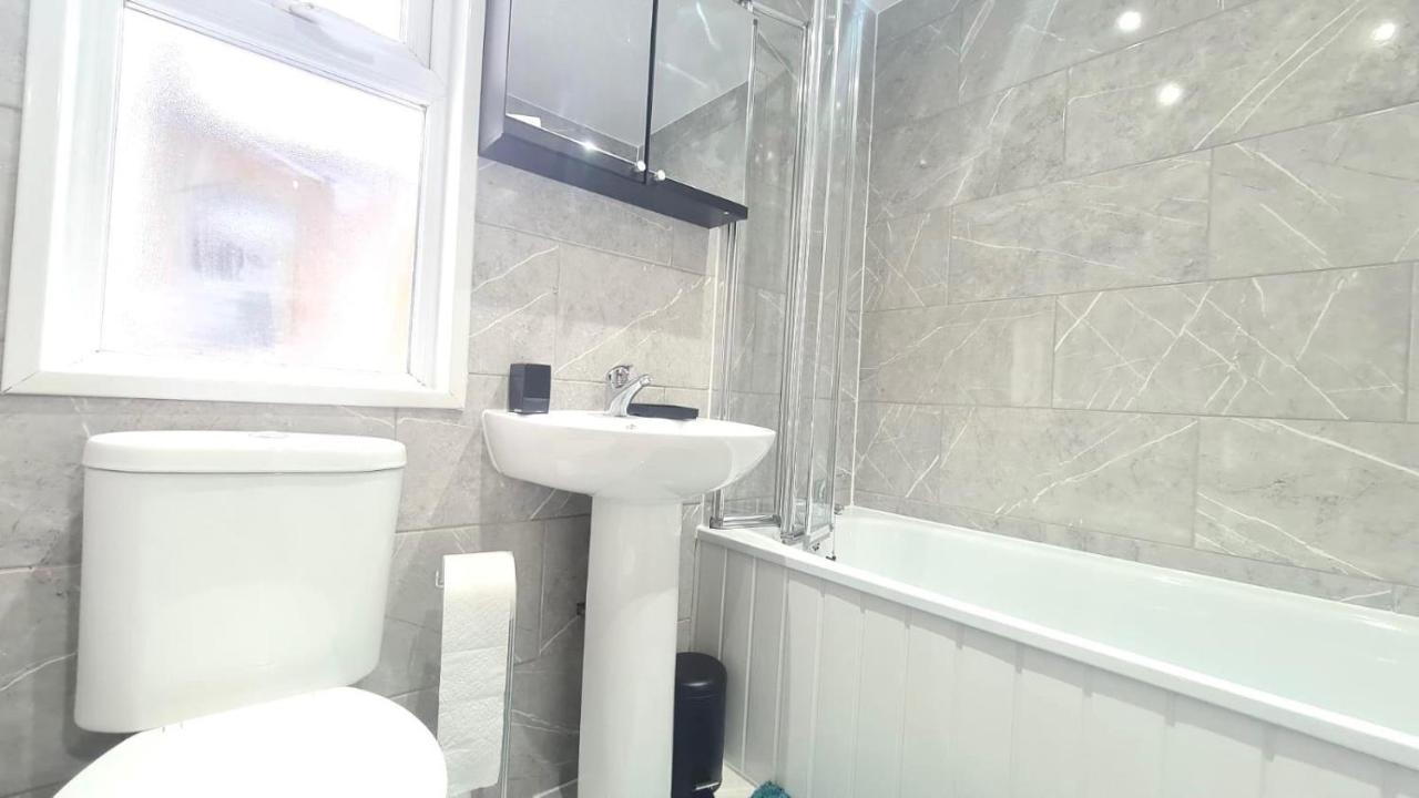 Cosy Single Room In Manor Park Λονδίνο Εξωτερικό φωτογραφία